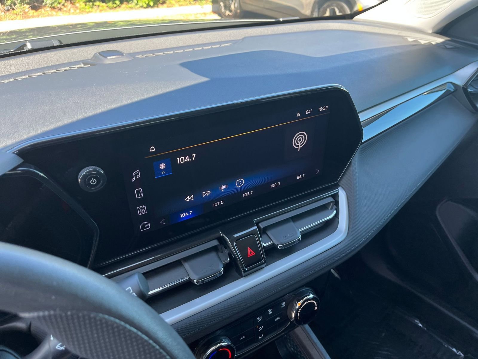 Thumbnail: 2025 Chevrolet TrailBlazer - 20