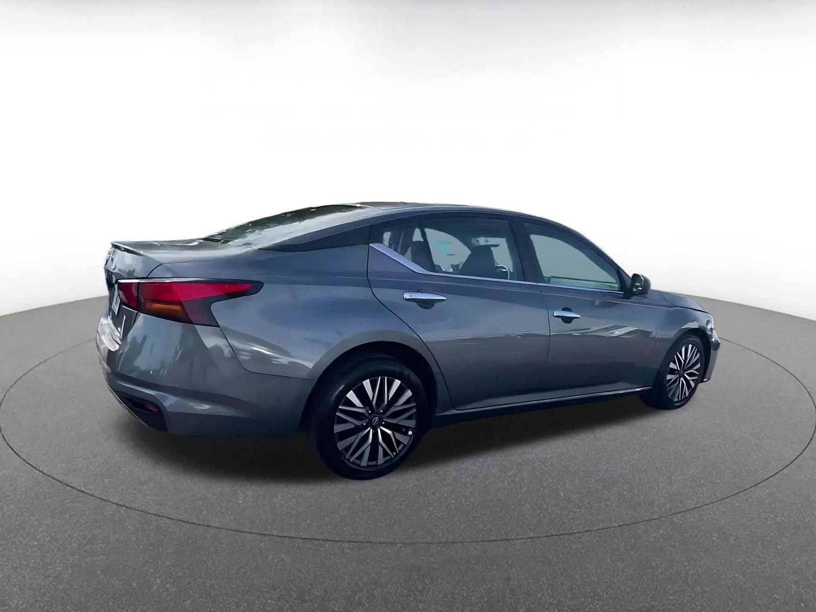 Thumbnail: 2025 Nissan Altima - 14