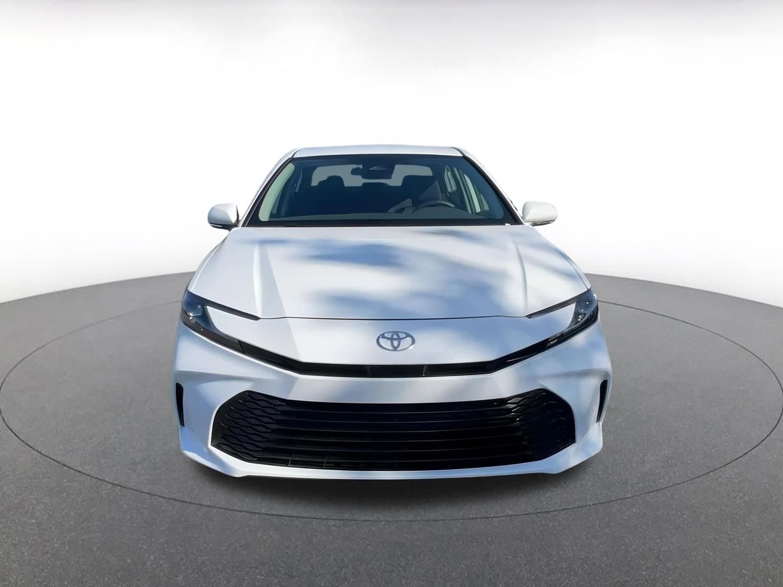 Thumbnail: 2025 Toyota Camry - 4