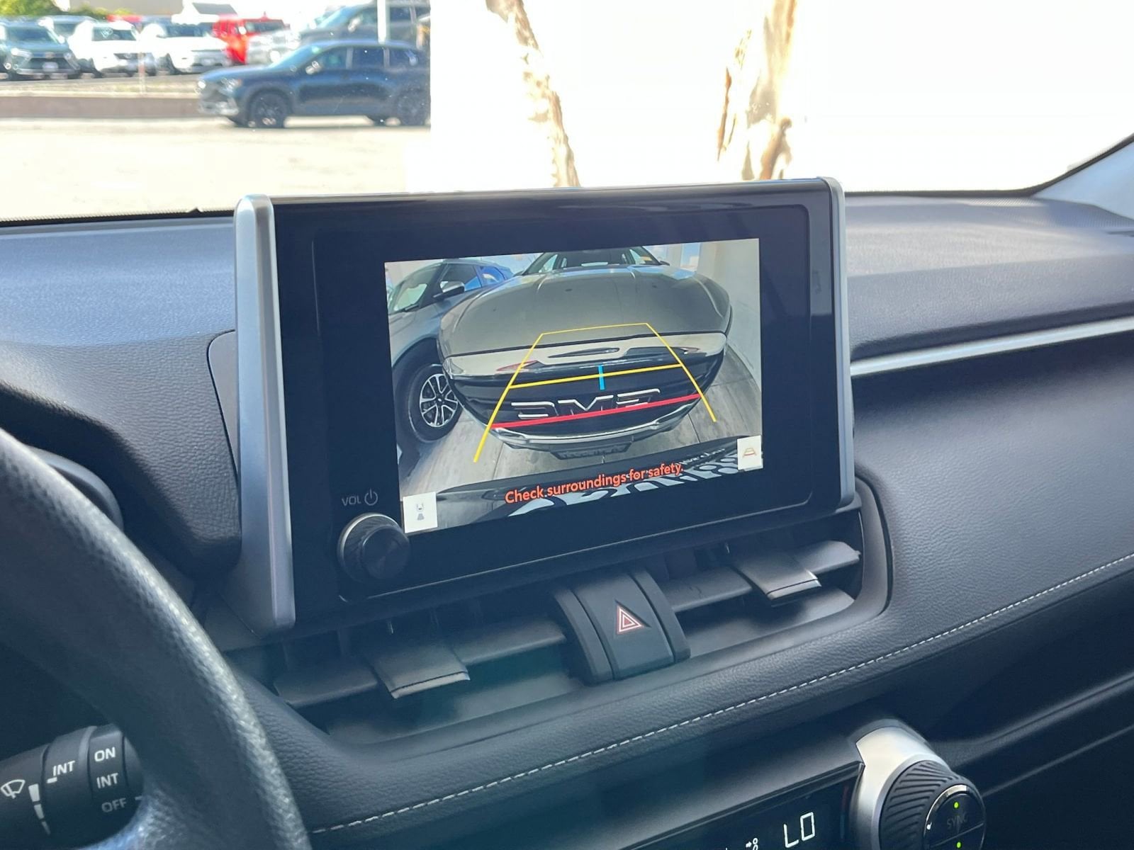 Thumbnail: 2025 Toyota RAV4 - 17