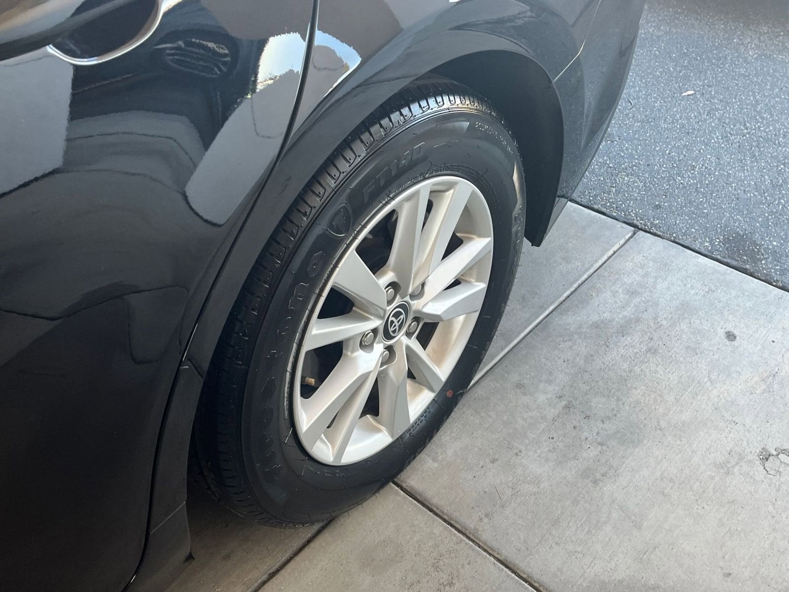 Thumbnail: 2025 Toyota Camry - 30