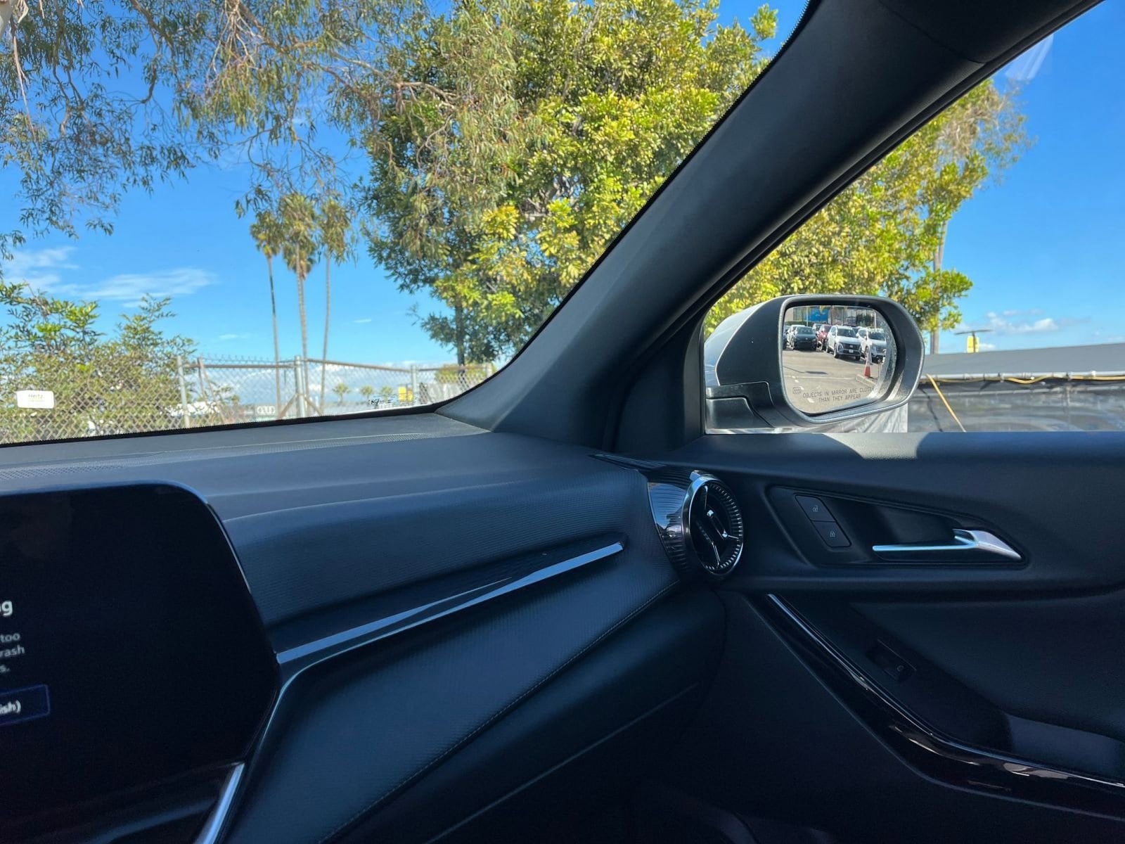 Thumbnail: 2025 Chevrolet Equinox - 35