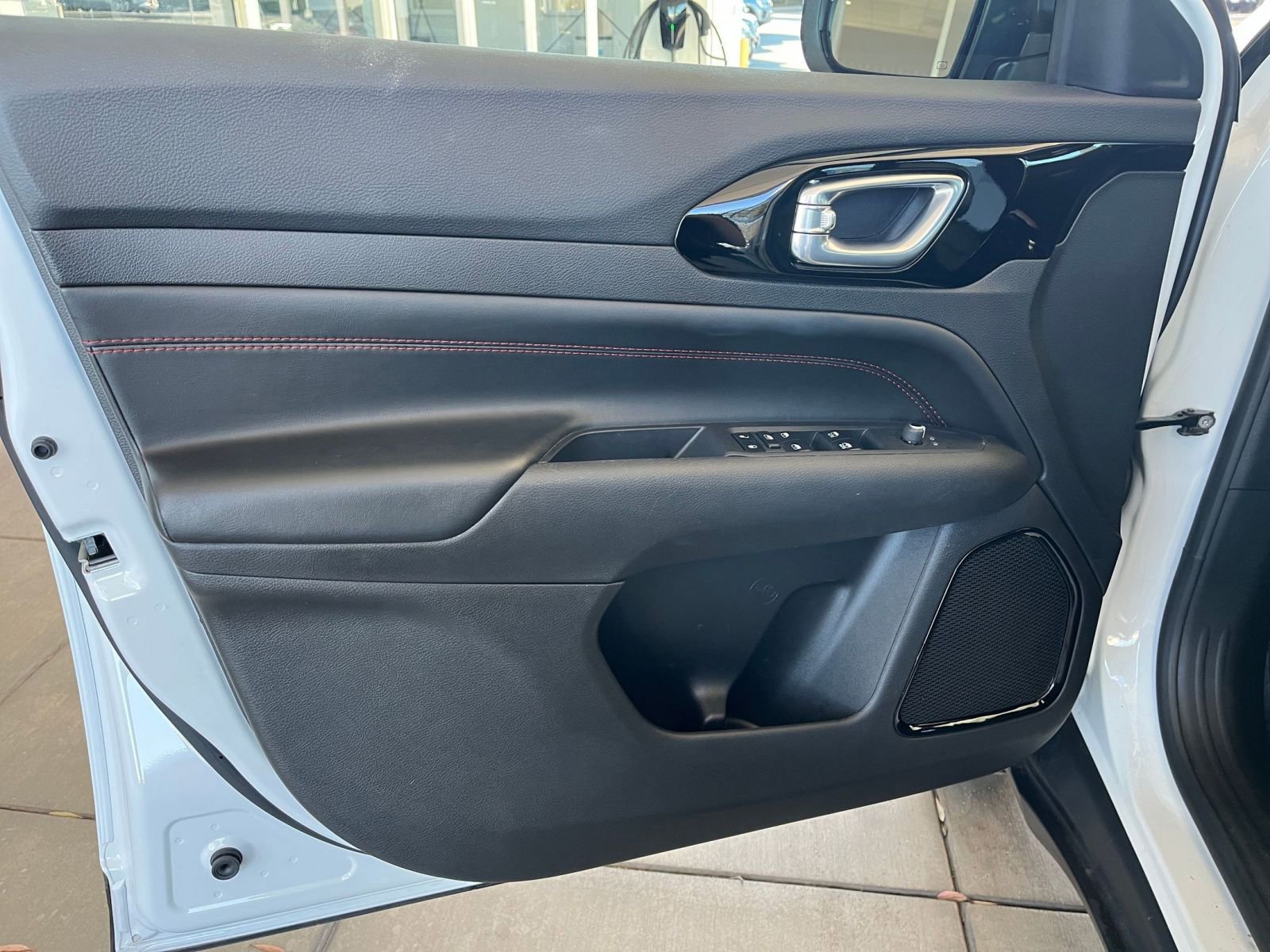 Thumbnail: 2025 Jeep Compass - 20