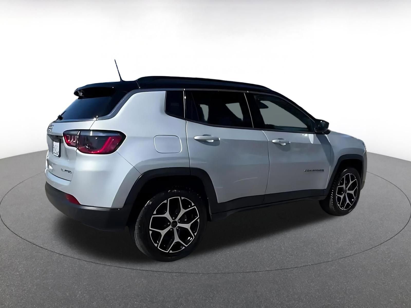Thumbnail: 2025 Jeep Compass - 15