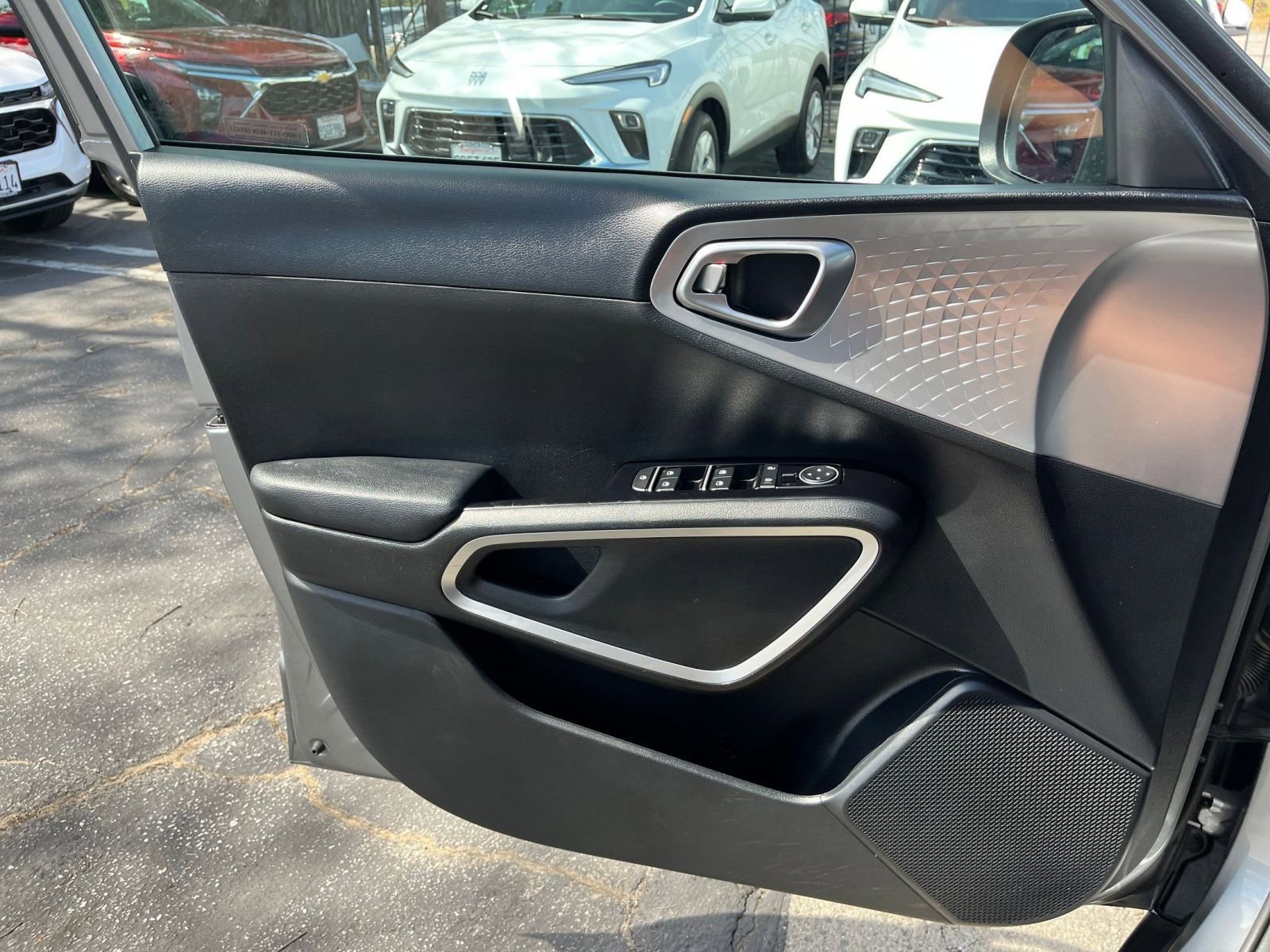 Thumbnail: 2025 Kia Soul - 18