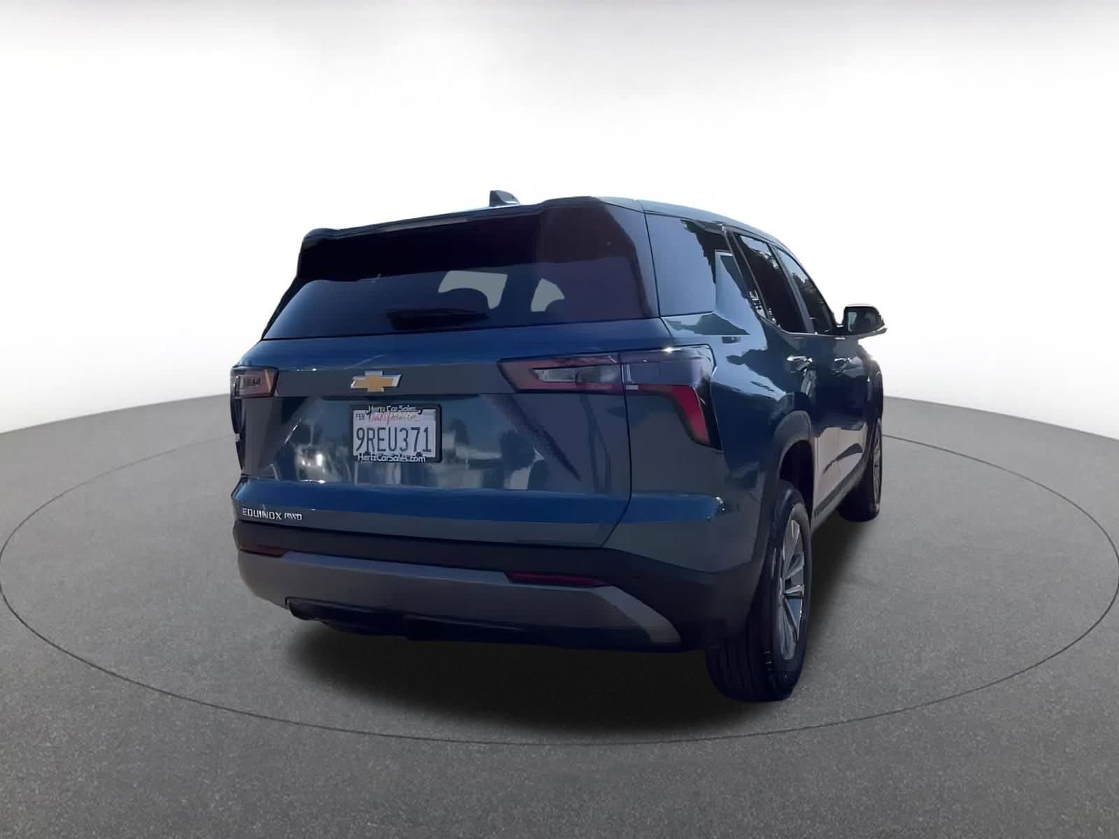 Thumbnail: 2025 Chevrolet Equinox - 14