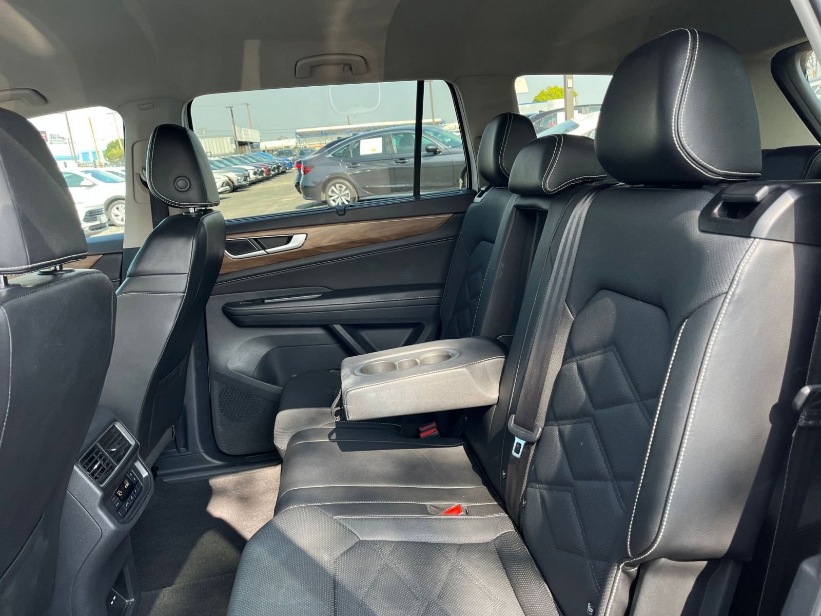 Thumbnail: 2025 Volkswagen Atlas - 25