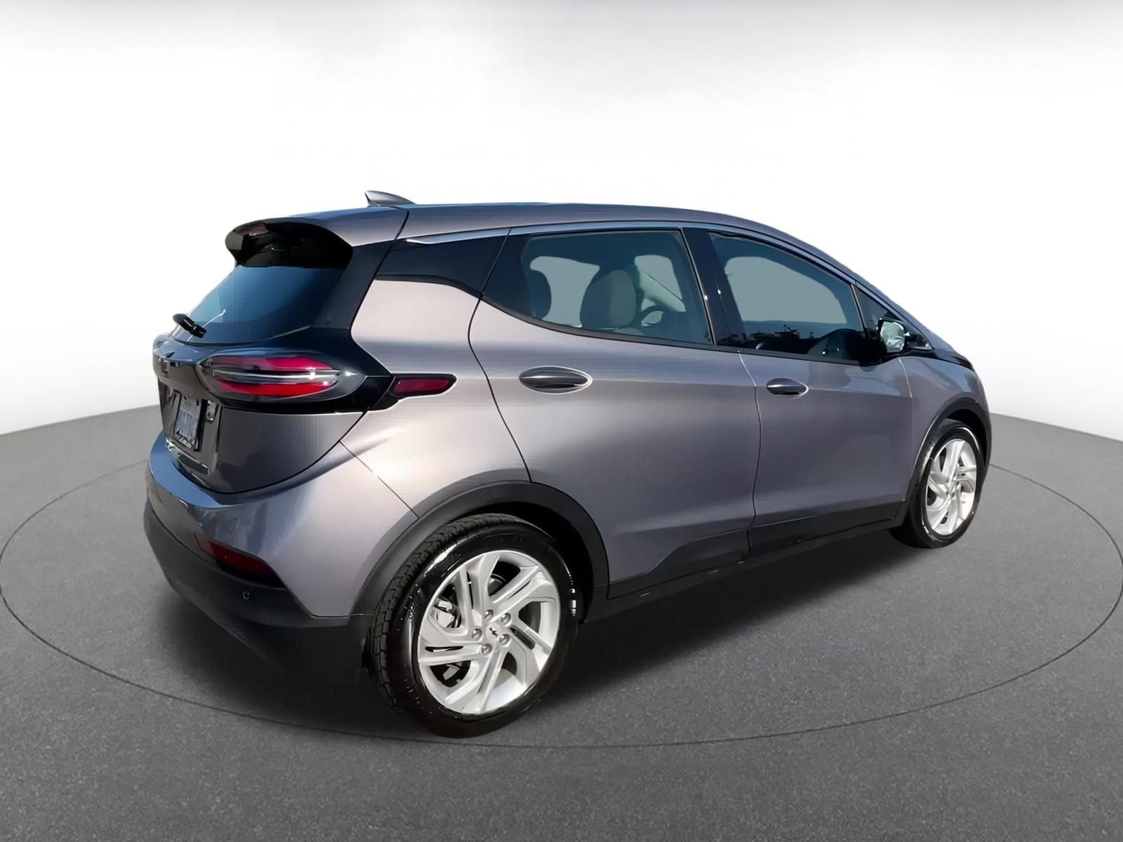 Thumbnail: 2023 Chevrolet Bolt EV - 11