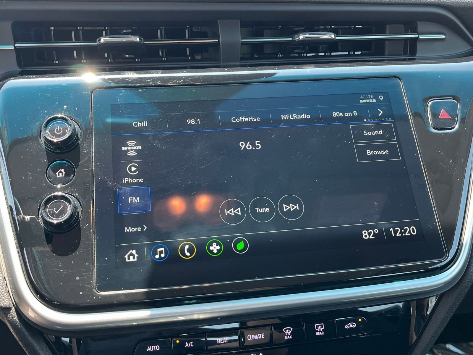 Thumbnail: 2023 Chevrolet Bolt EV - 21