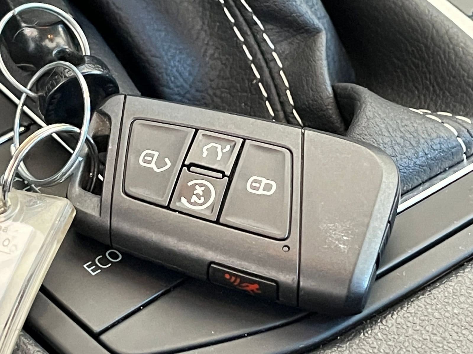 Thumbnail: 2025 Volkswagen Jetta - 22