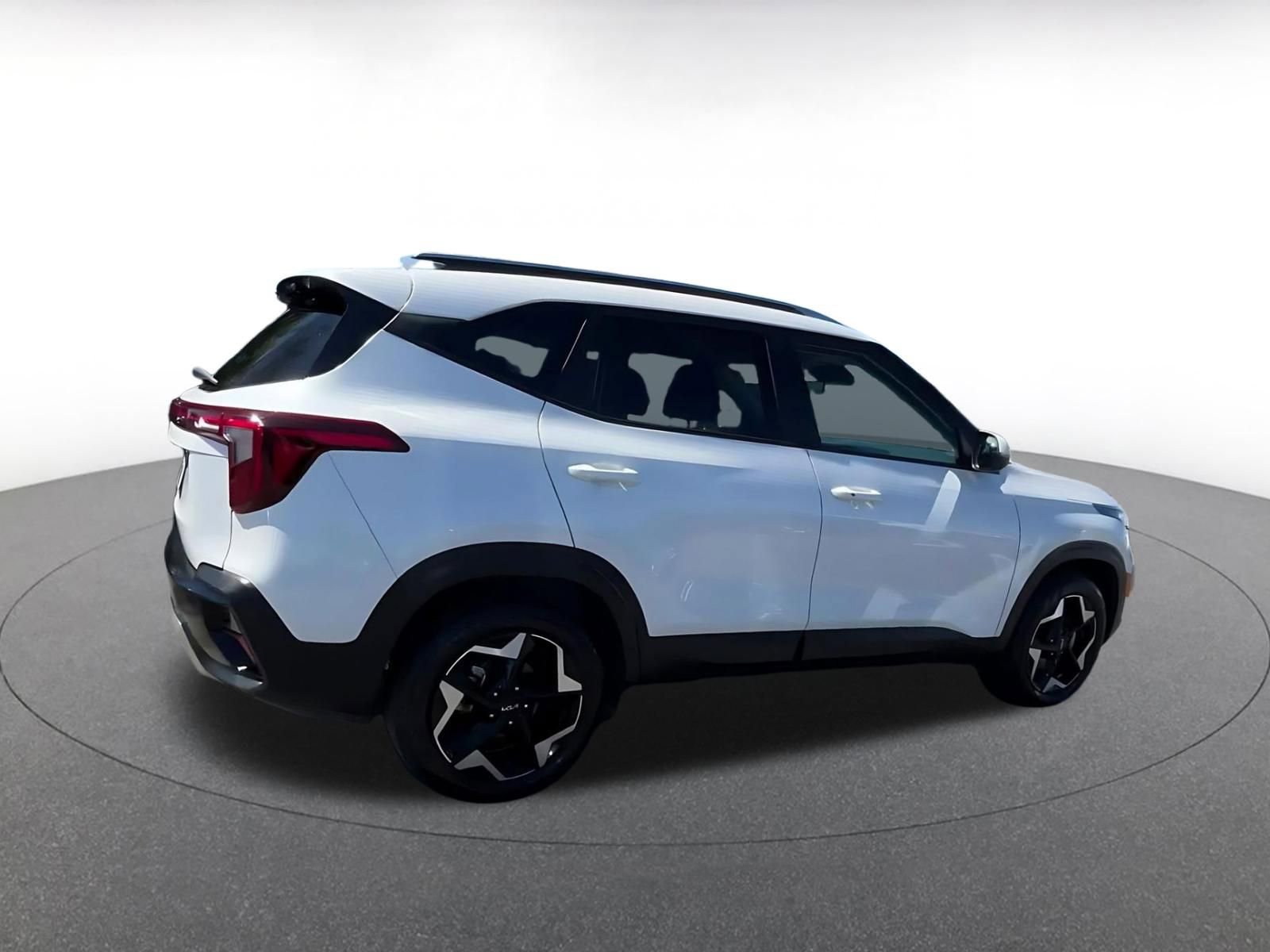 Thumbnail: 2025 Kia Seltos - 14