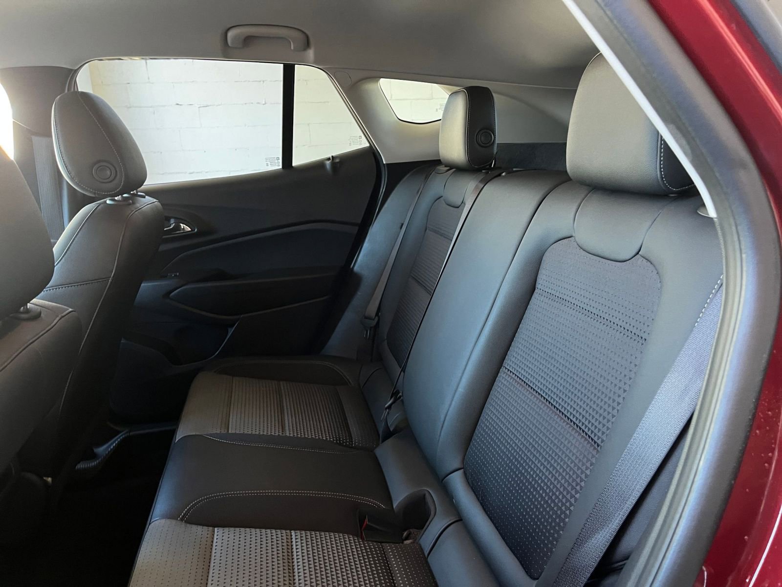 Thumbnail: 2025 Chevrolet Trax - 25