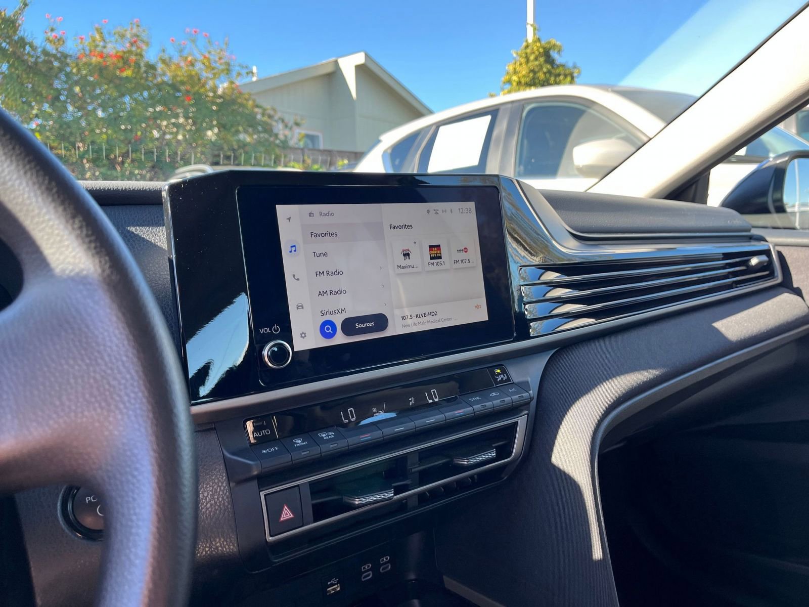 Thumbnail: 2025 Toyota Camry - 18