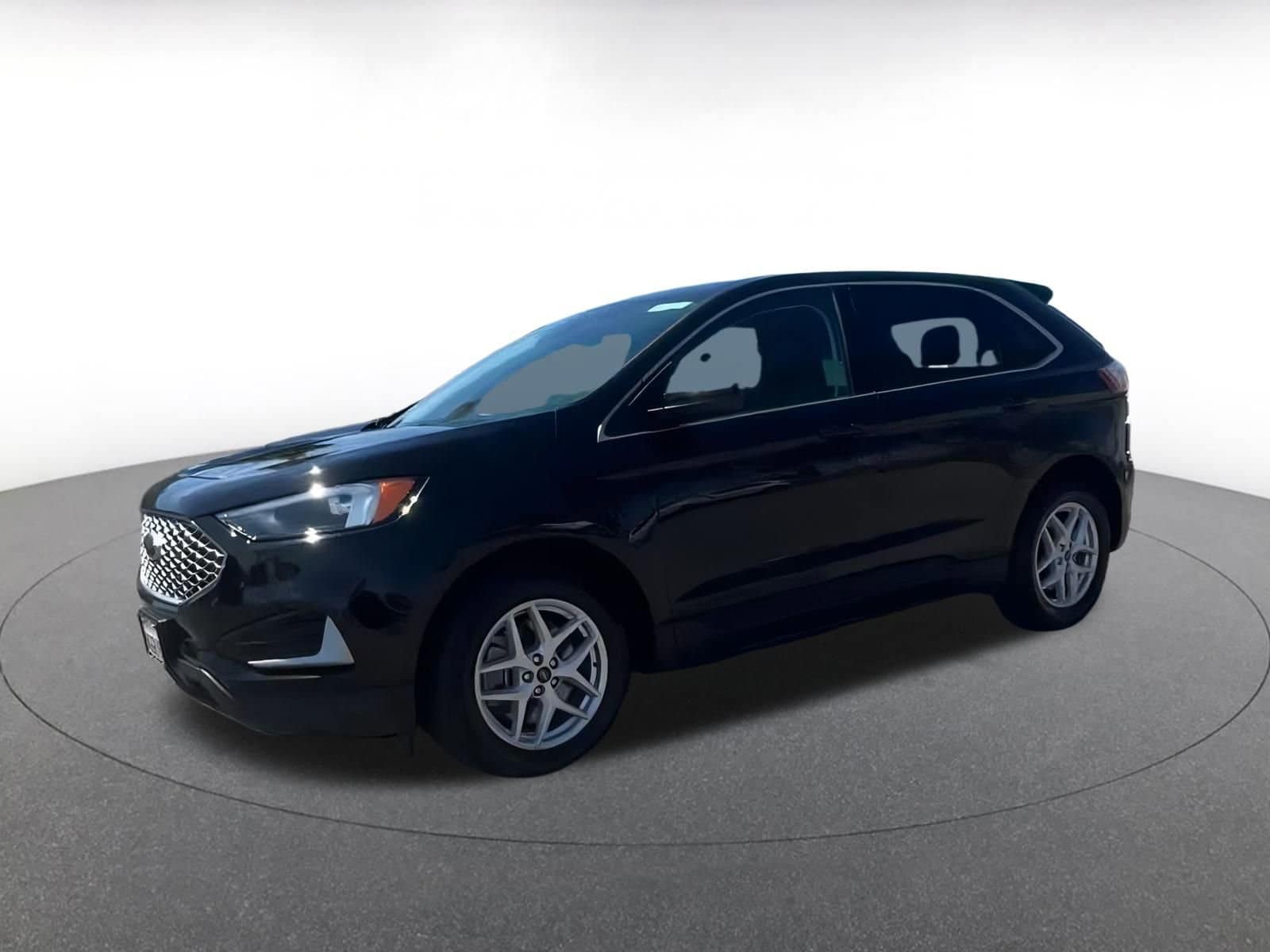 Thumbnail: 2023 Ford Edge - 6