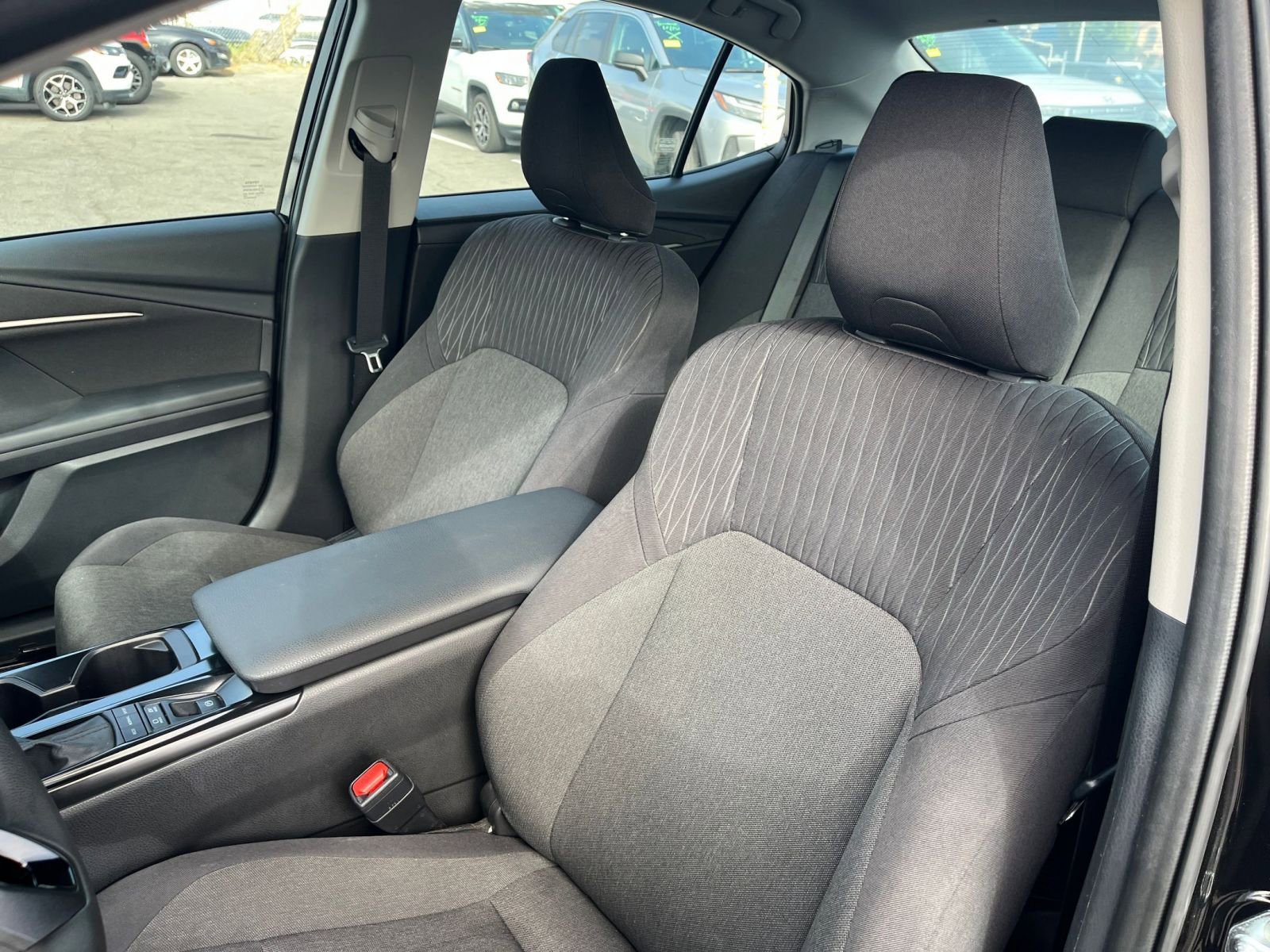 Thumbnail: 2025 Toyota Camry - 27