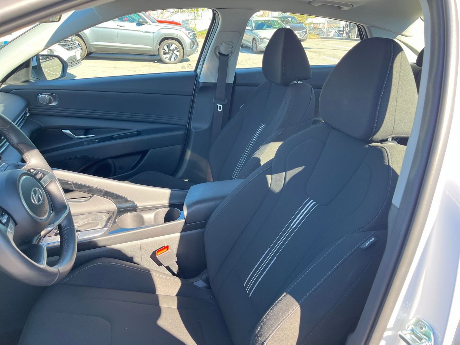 Thumbnail: 2025 Hyundai Elantra - 27