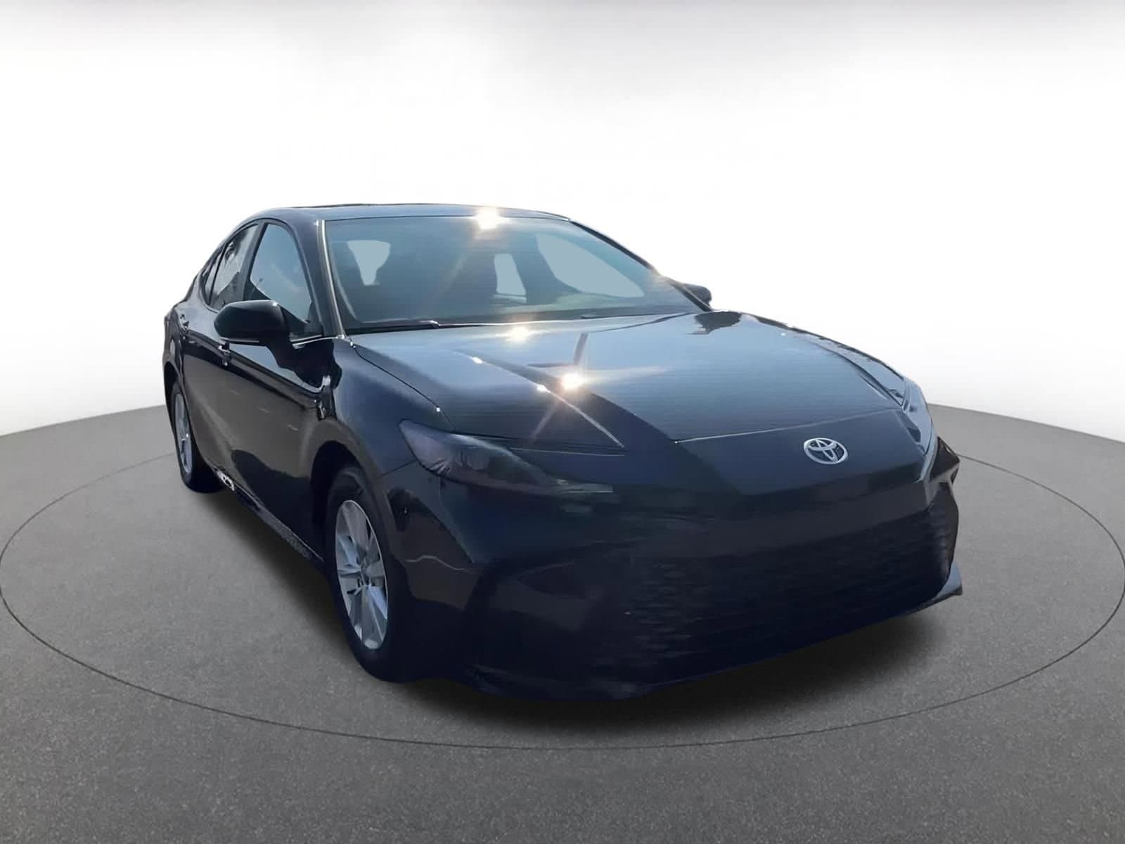 Thumbnail: 2025 Toyota Camry - 3