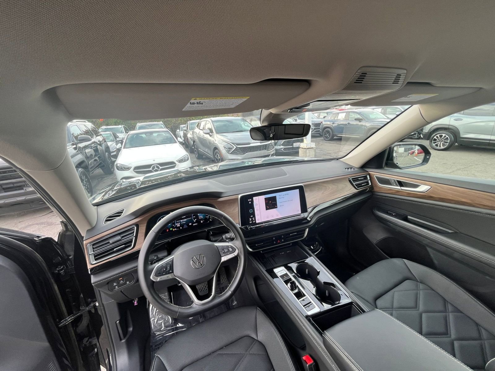 Thumbnail: 2025 Volkswagen Atlas - 33