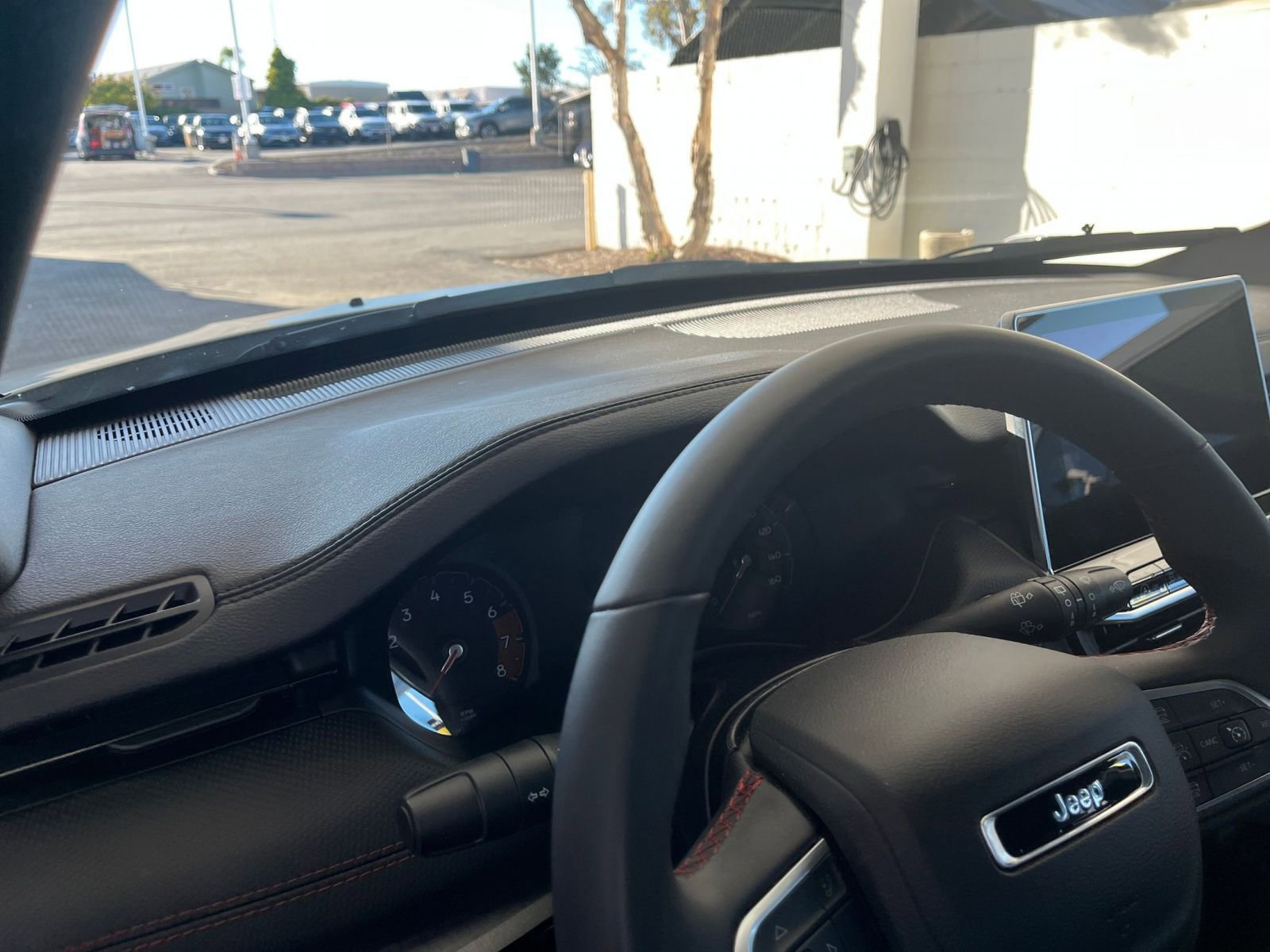 Thumbnail: 2025 Jeep Compass - 34