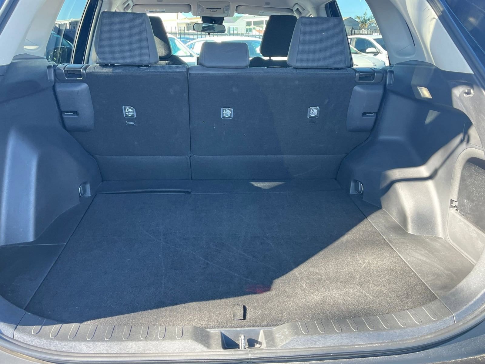 Thumbnail: 2025 Toyota RAV4 - 31