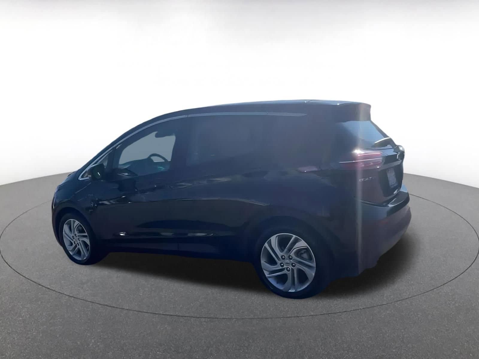 Thumbnail: 2023 Chevrolet Bolt EV - 6