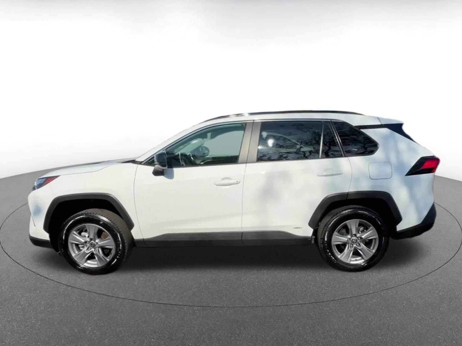 Thumbnail: 2025 Toyota RAV4 - 9