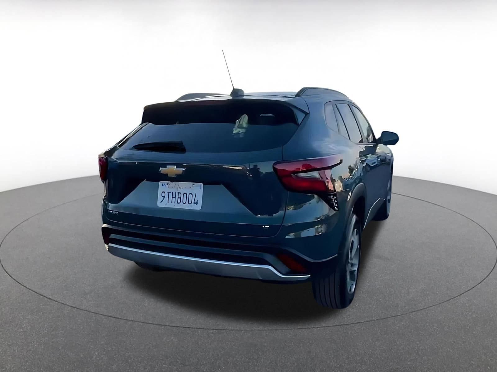 Thumbnail: 2025 Chevrolet Trax - 16