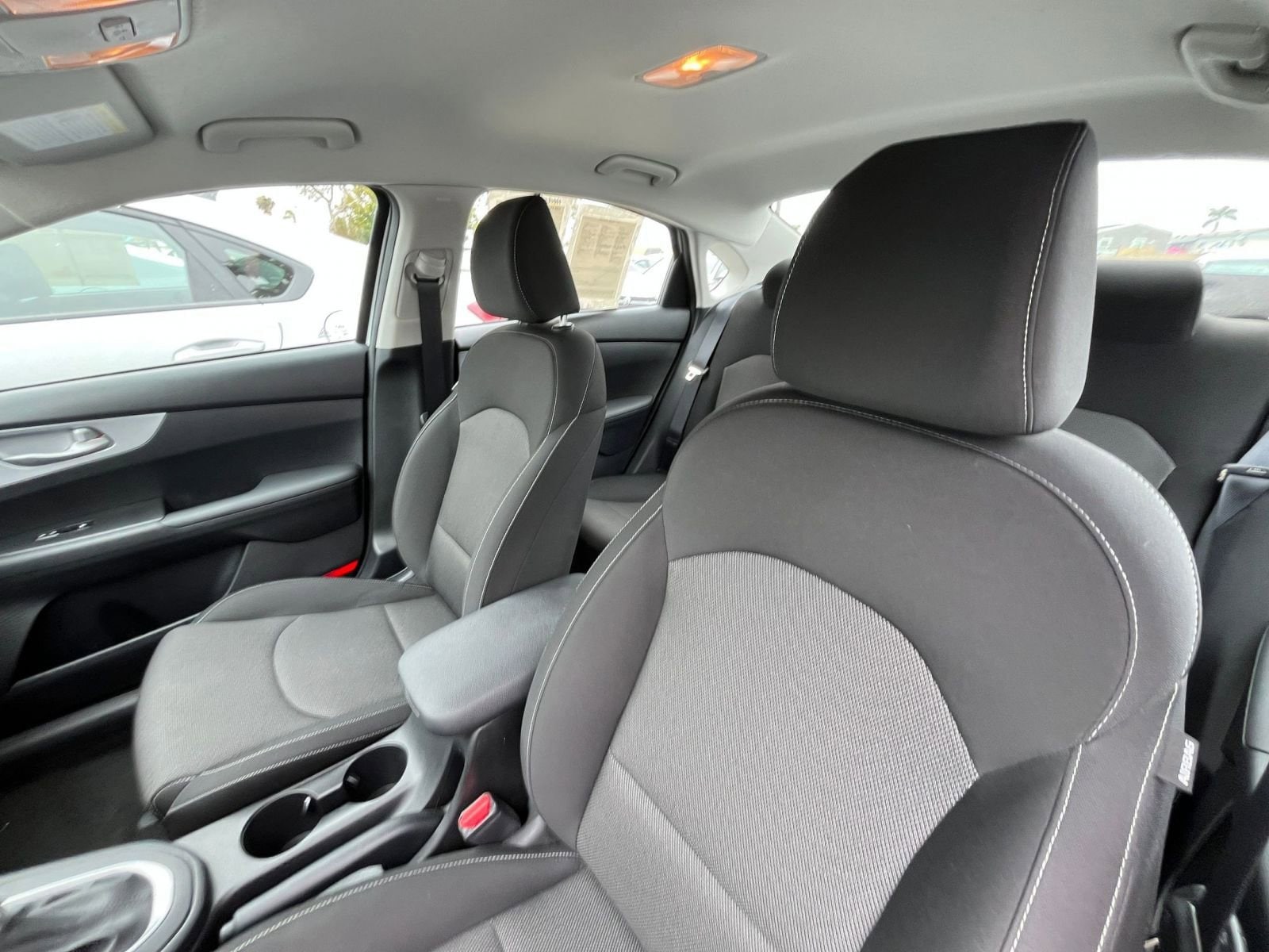 2024 Kia Forte LXS 31