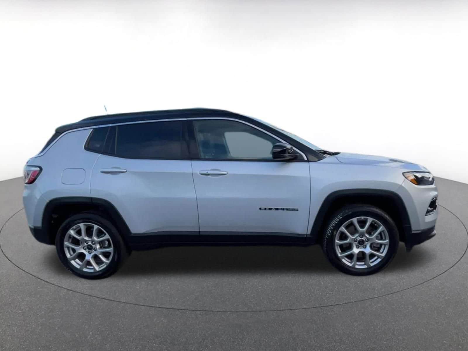 Thumbnail: 2025 Jeep Compass - 16