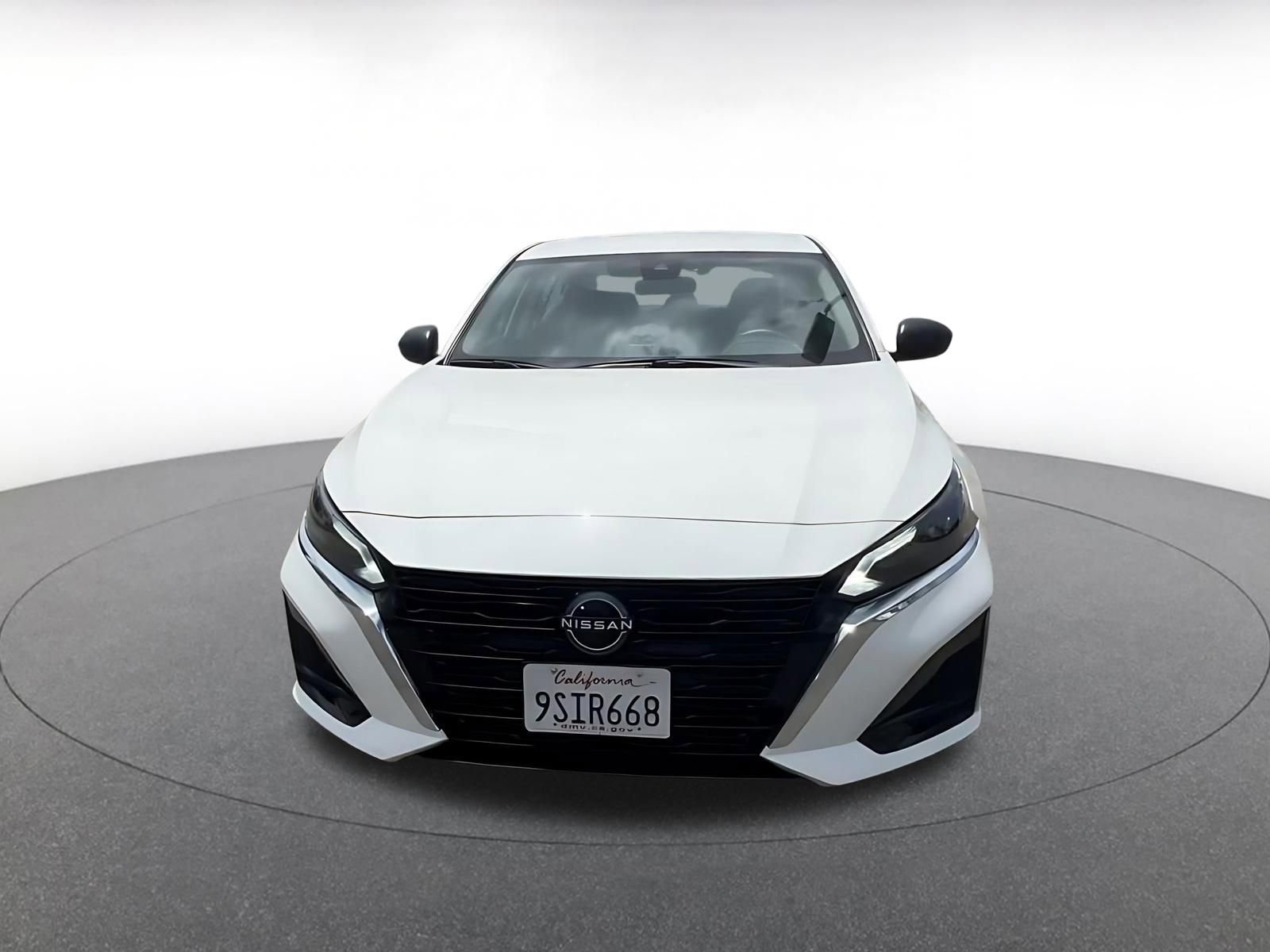 Thumbnail: 2025 Nissan Altima - 4