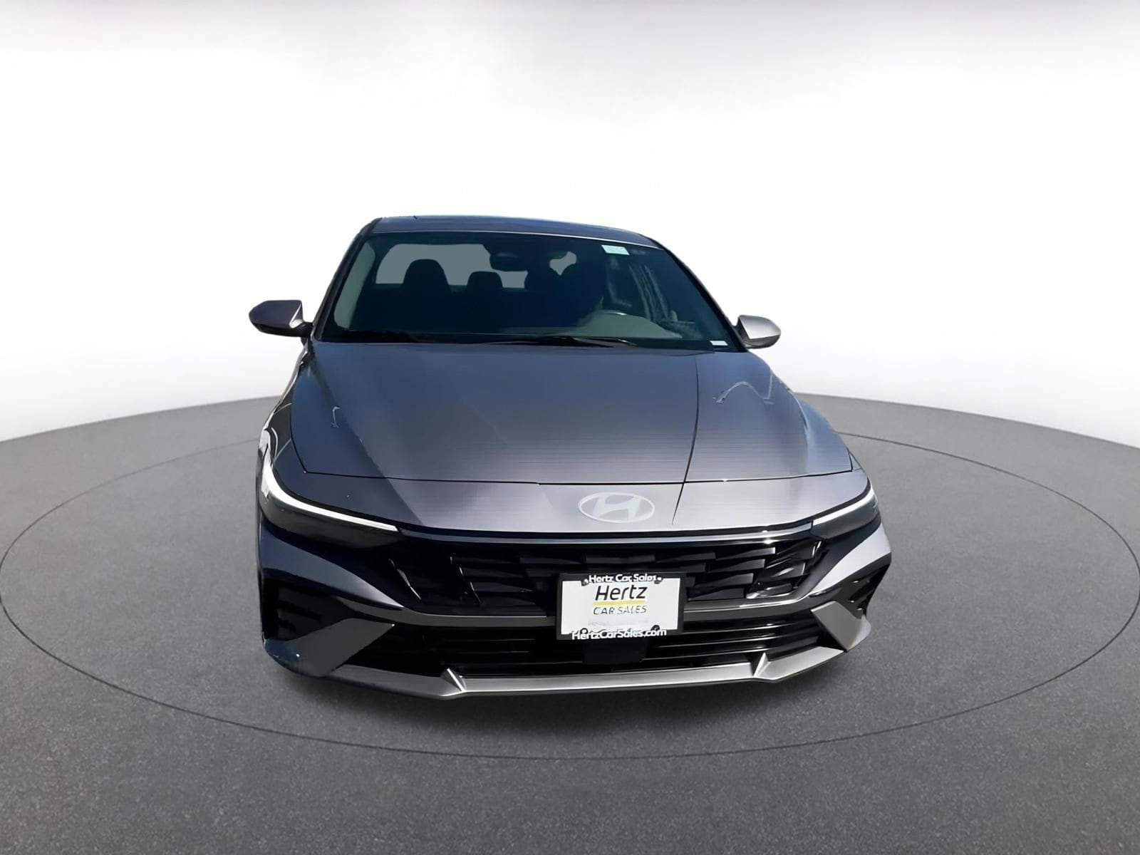 Thumbnail: 2025 Hyundai Elantra - 4