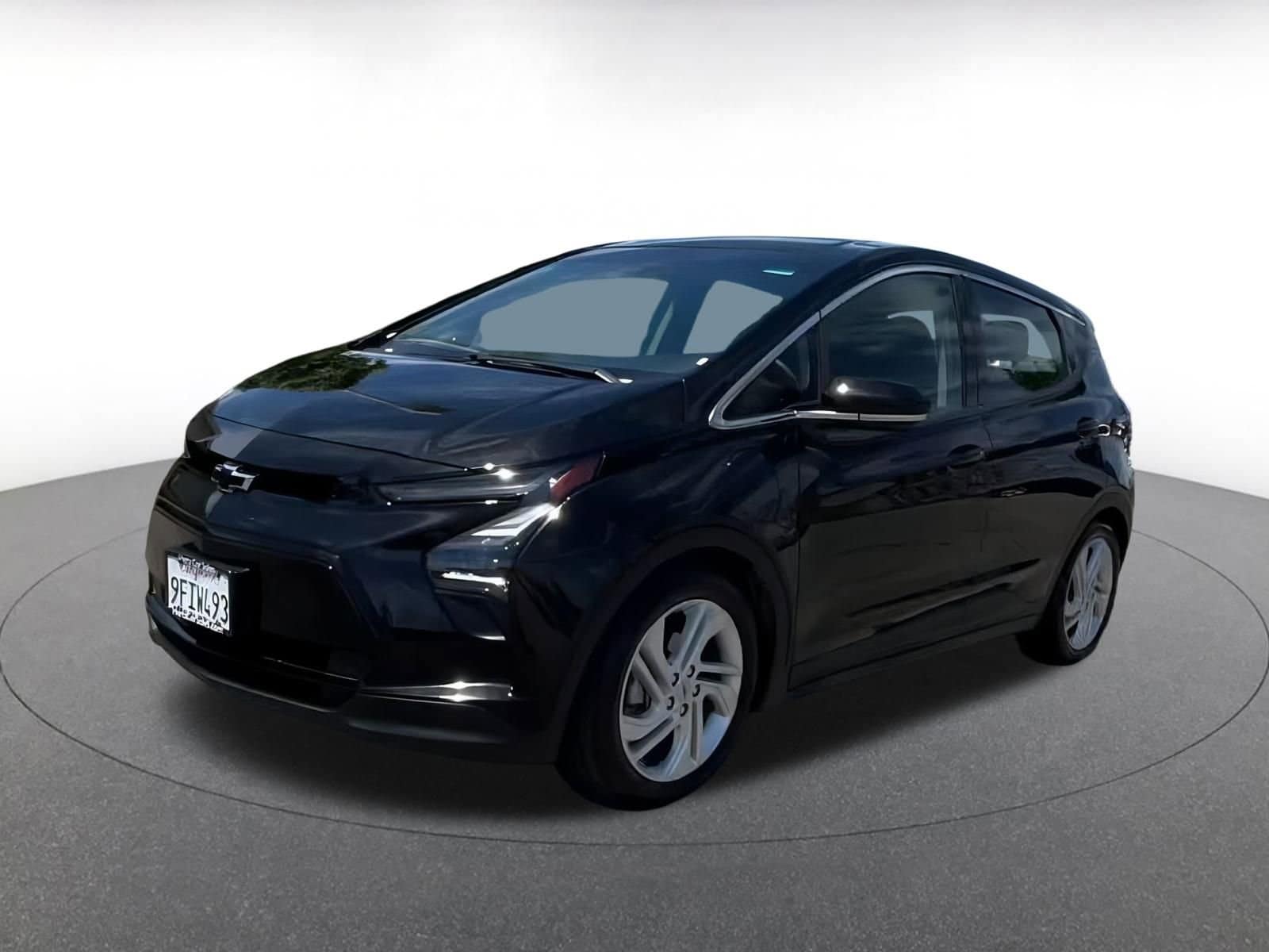 Thumbnail: 2023 Chevrolet Bolt EV - 5