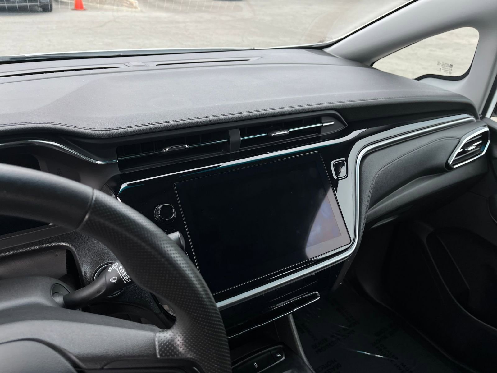 Thumbnail: 2023 Chevrolet Bolt EV - 17