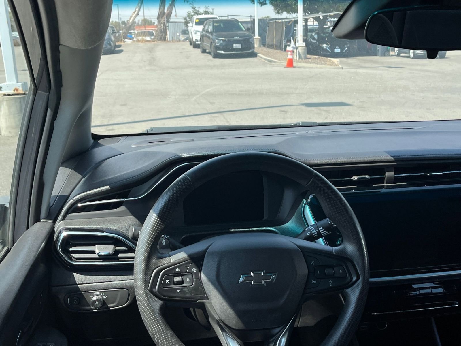 Thumbnail: 2023 Chevrolet Bolt EV - 33