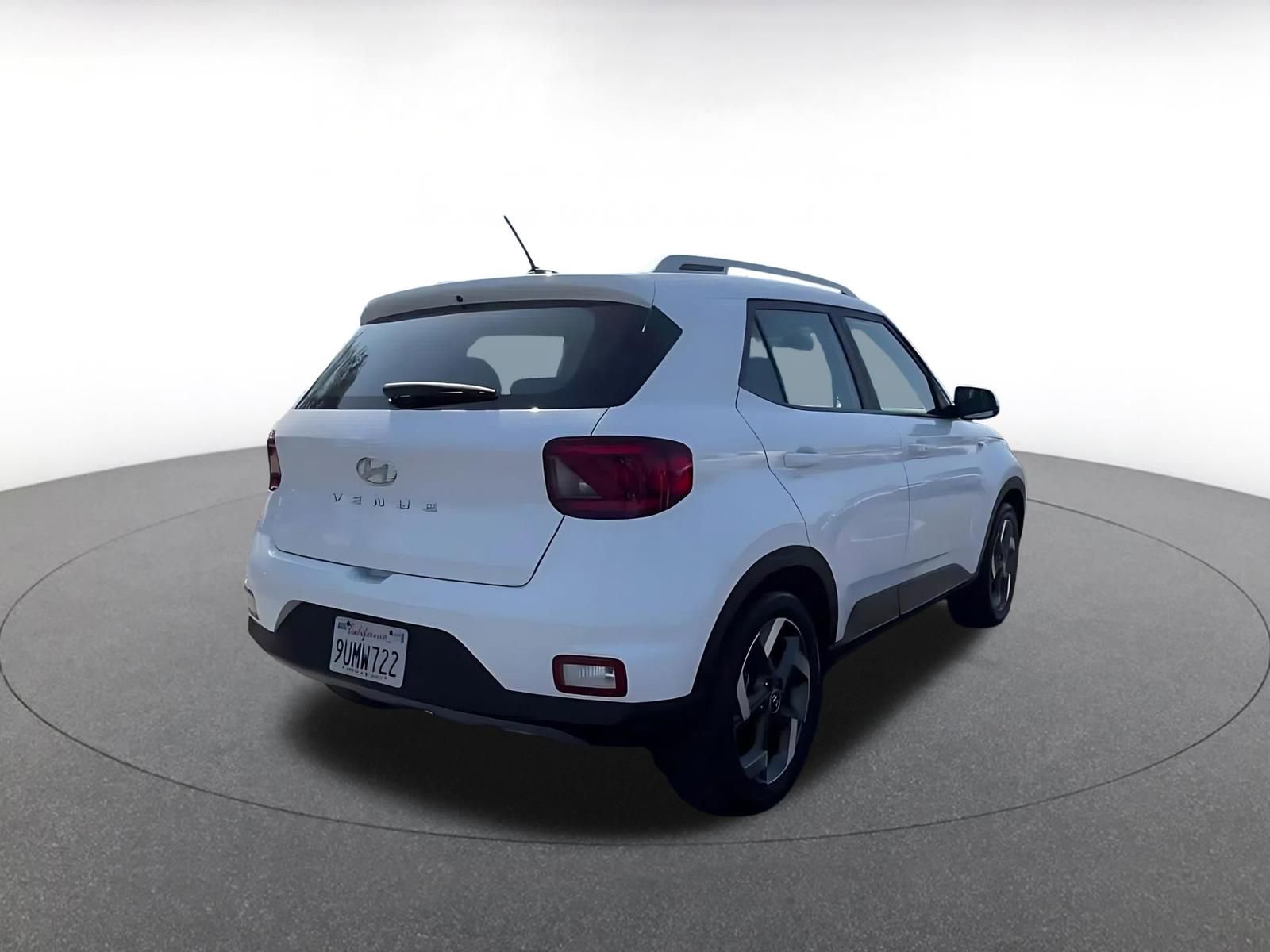 Thumbnail: 2025 Hyundai Venue - 15