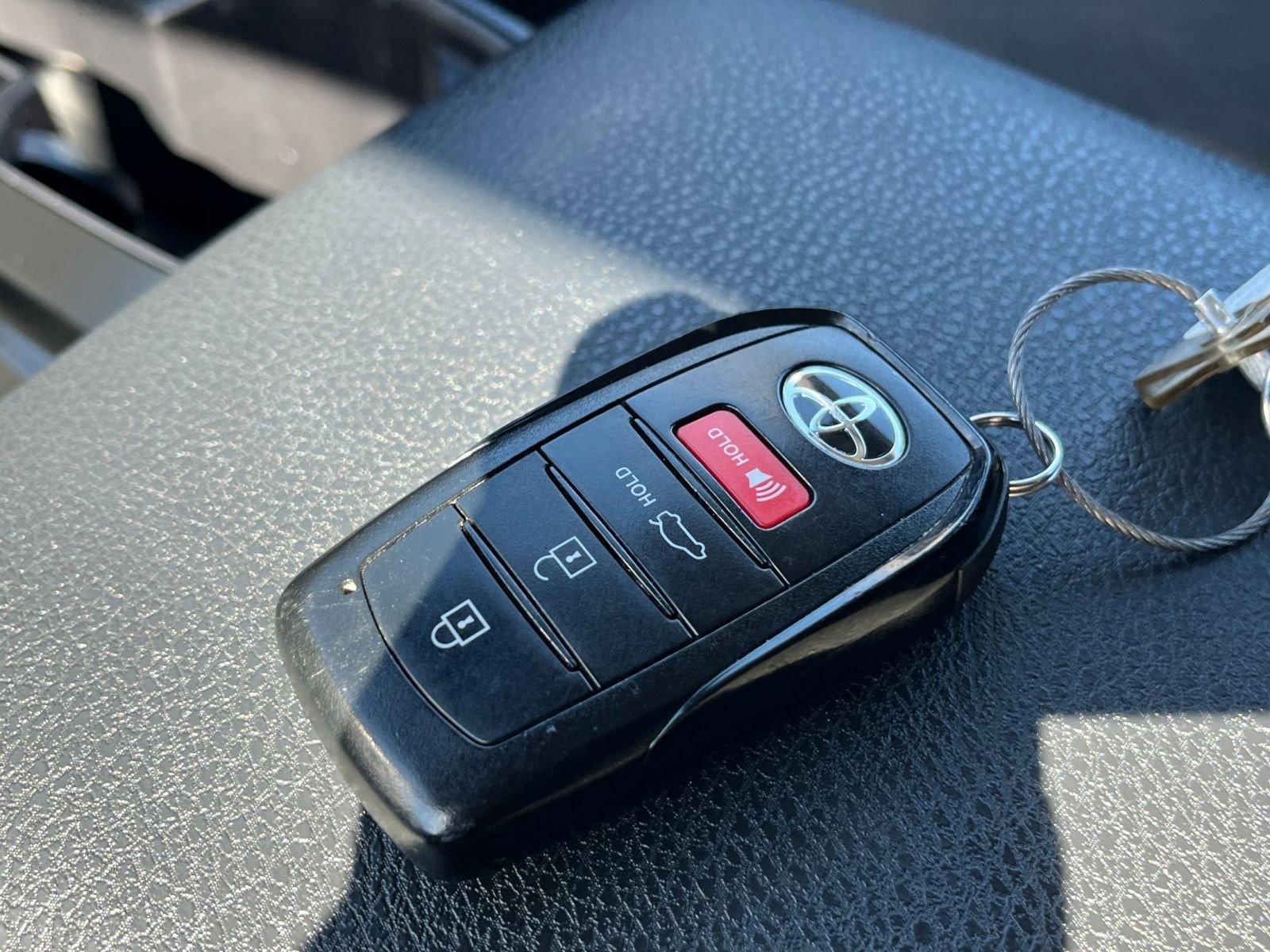 Thumbnail: 2025 Toyota Camry - 21