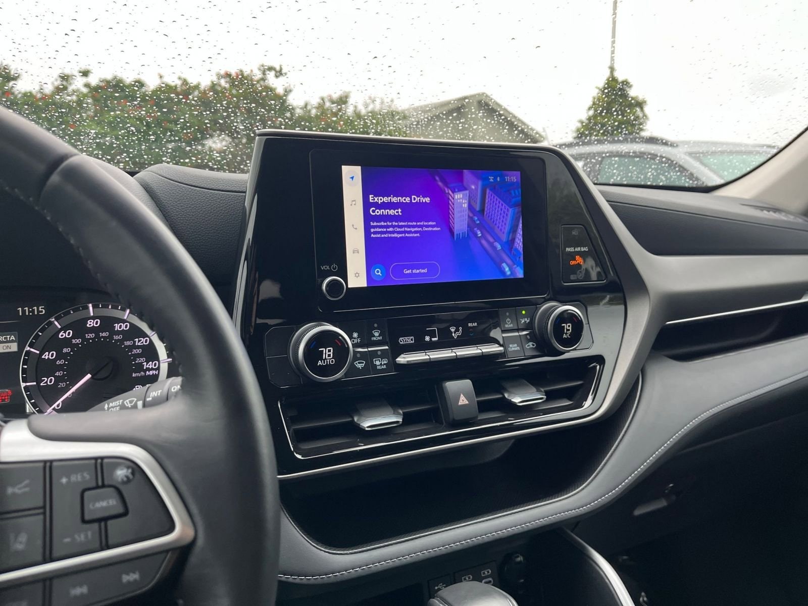 Thumbnail: 2025 Toyota Highlander - 18