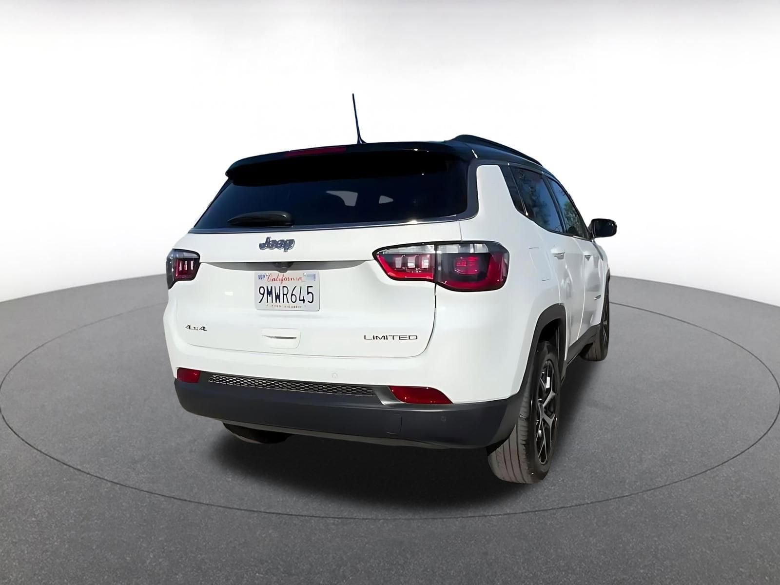 Thumbnail: 2025 Jeep Compass - 15