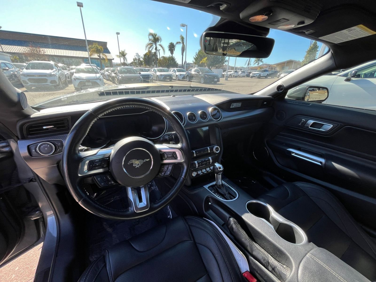 2022 Ford Mustang  28