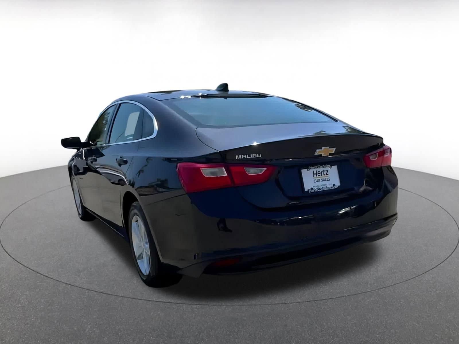 Thumbnail: 2023 Chevrolet Malibu - 9