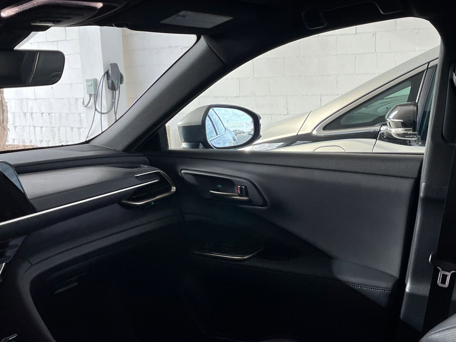 Thumbnail: 2025 Toyota Crown - 35