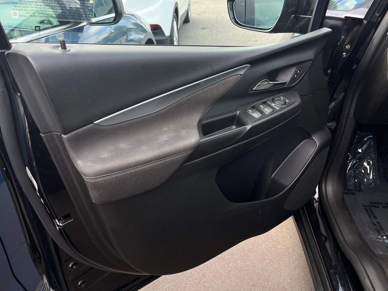 Thumbnail: 2023 Chevrolet Bolt EV - 20