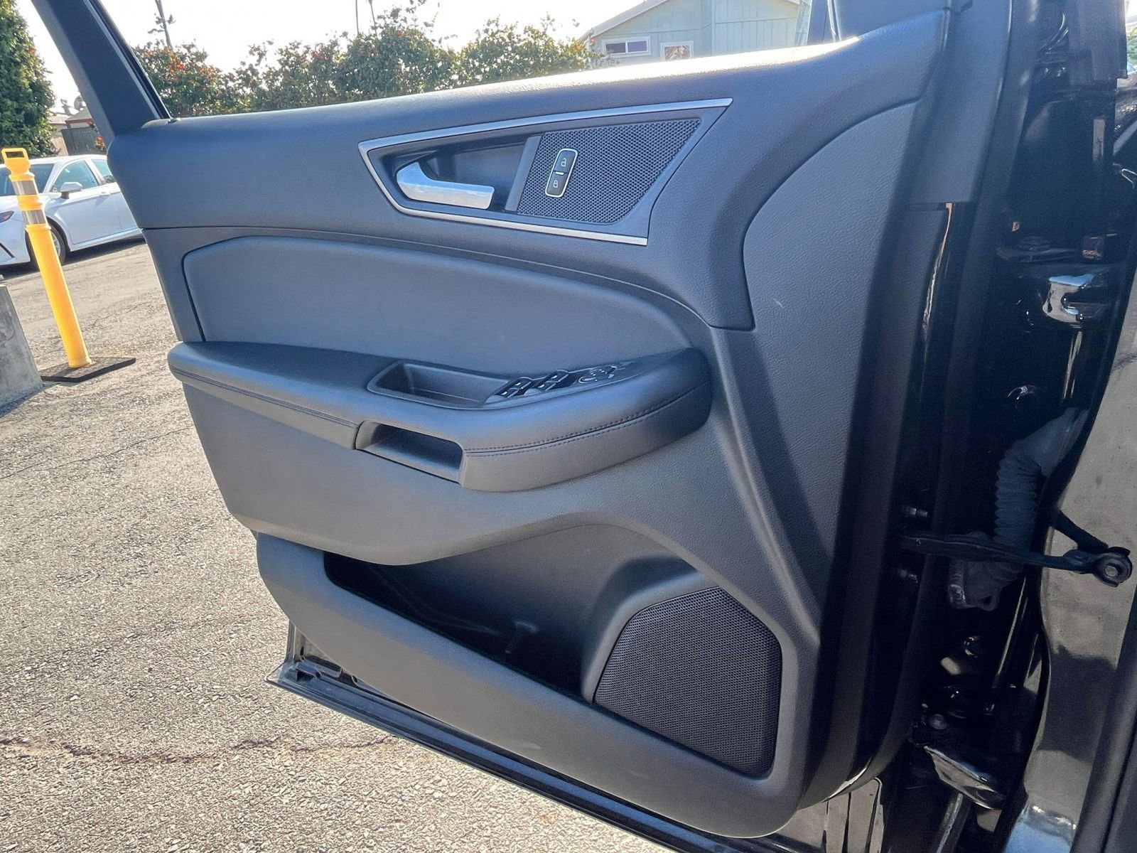 Thumbnail: 2023 Ford Edge - 20