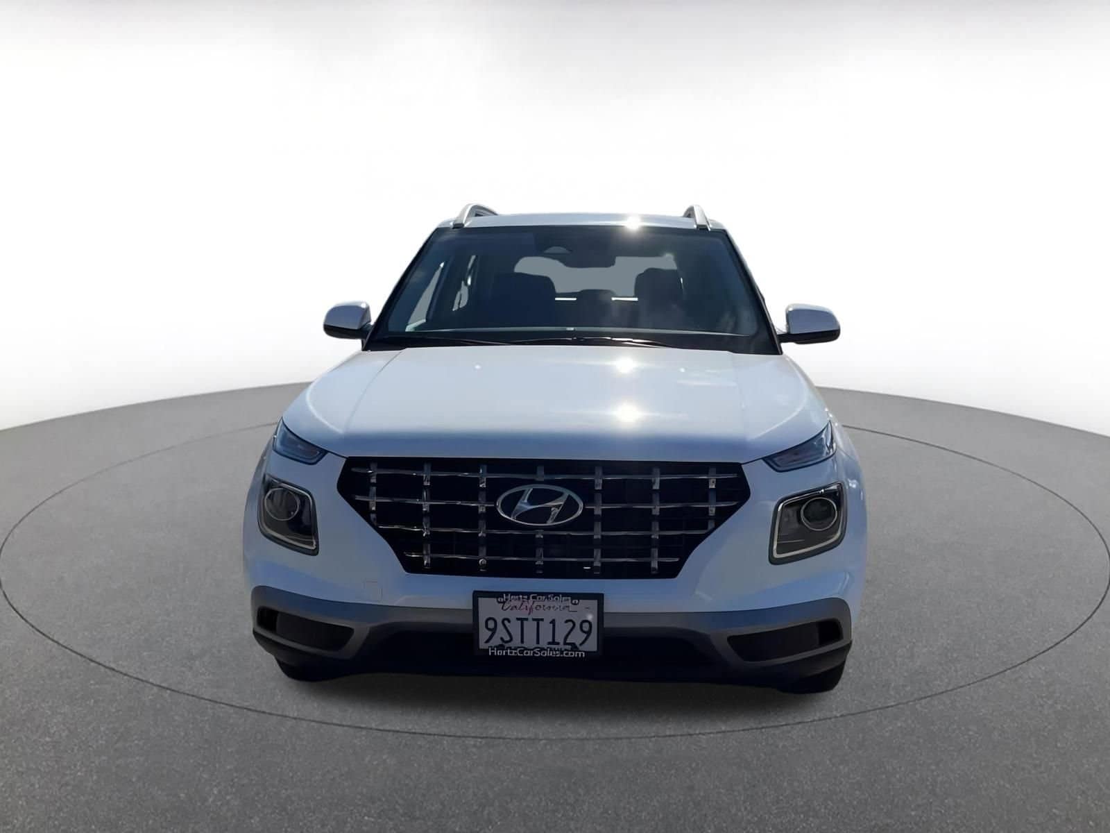 Thumbnail: 2025 Hyundai Venue - 4