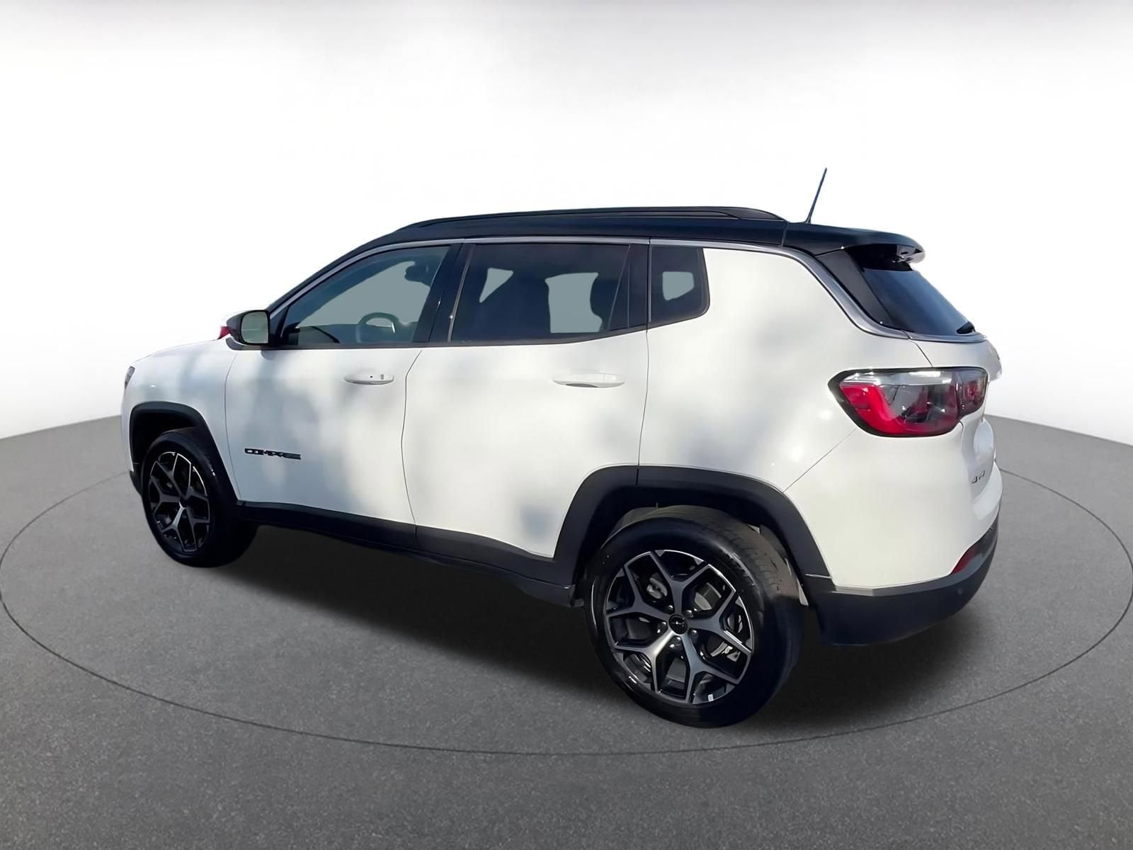 Thumbnail: 2025 Jeep Compass - 10