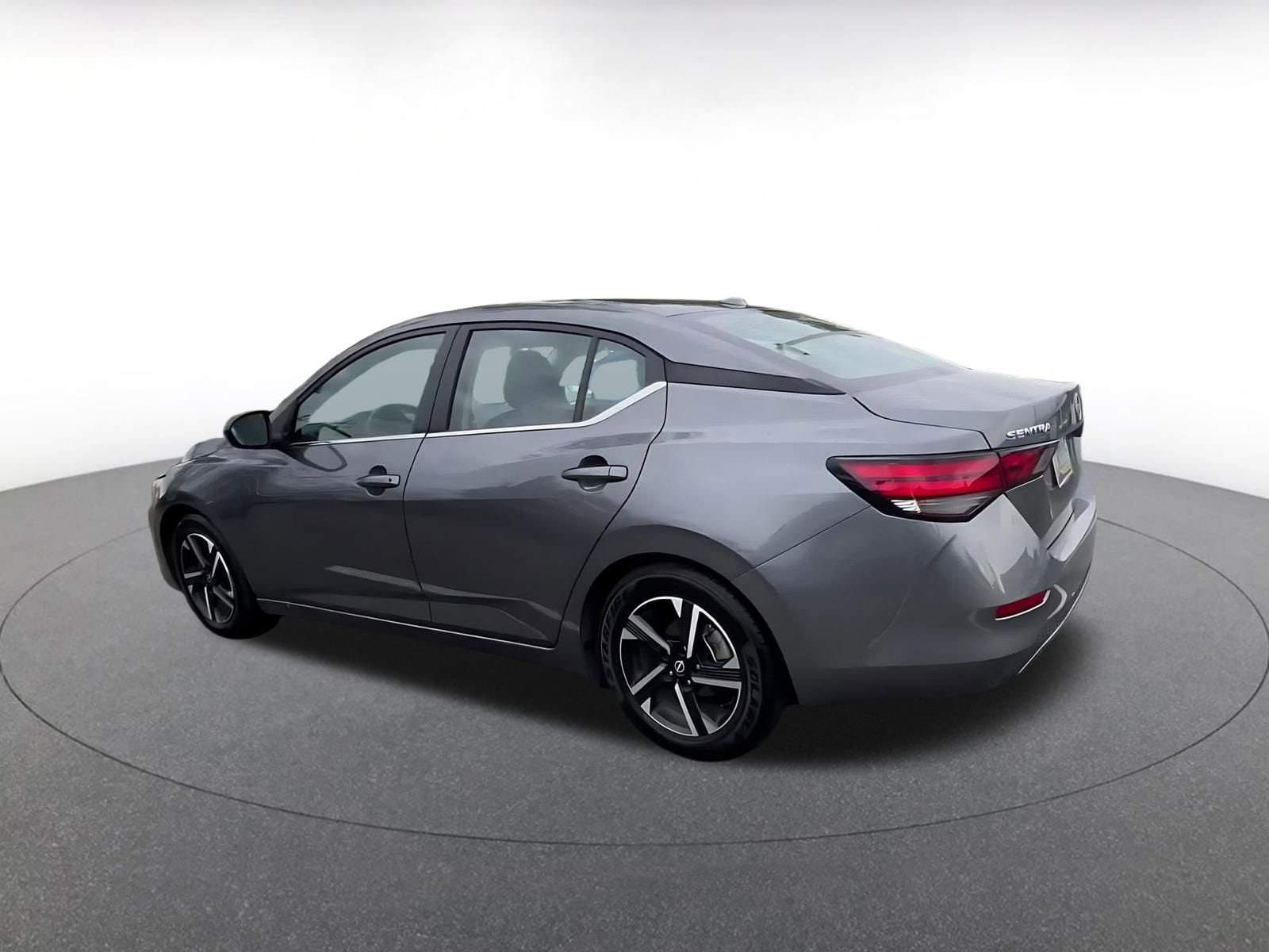 Thumbnail: 2025 Nissan Sentra - 10