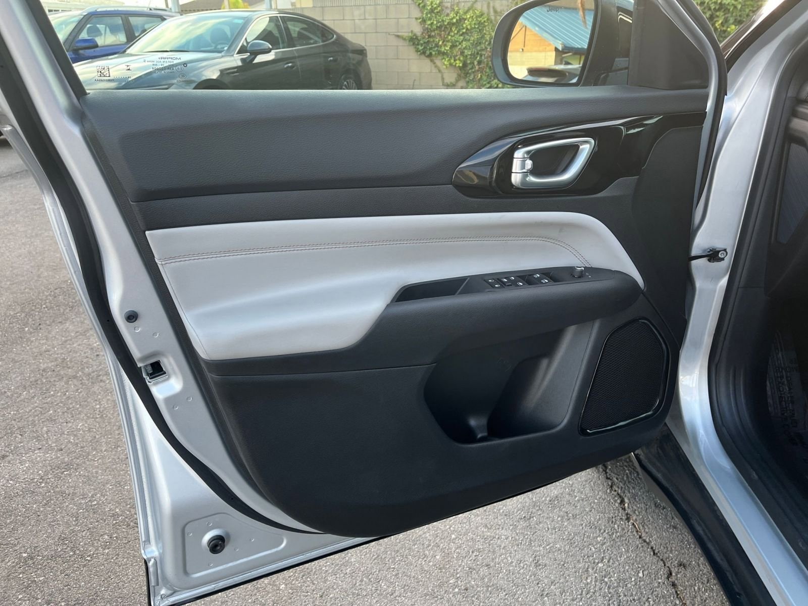 Thumbnail: 2025 Jeep Compass - 20