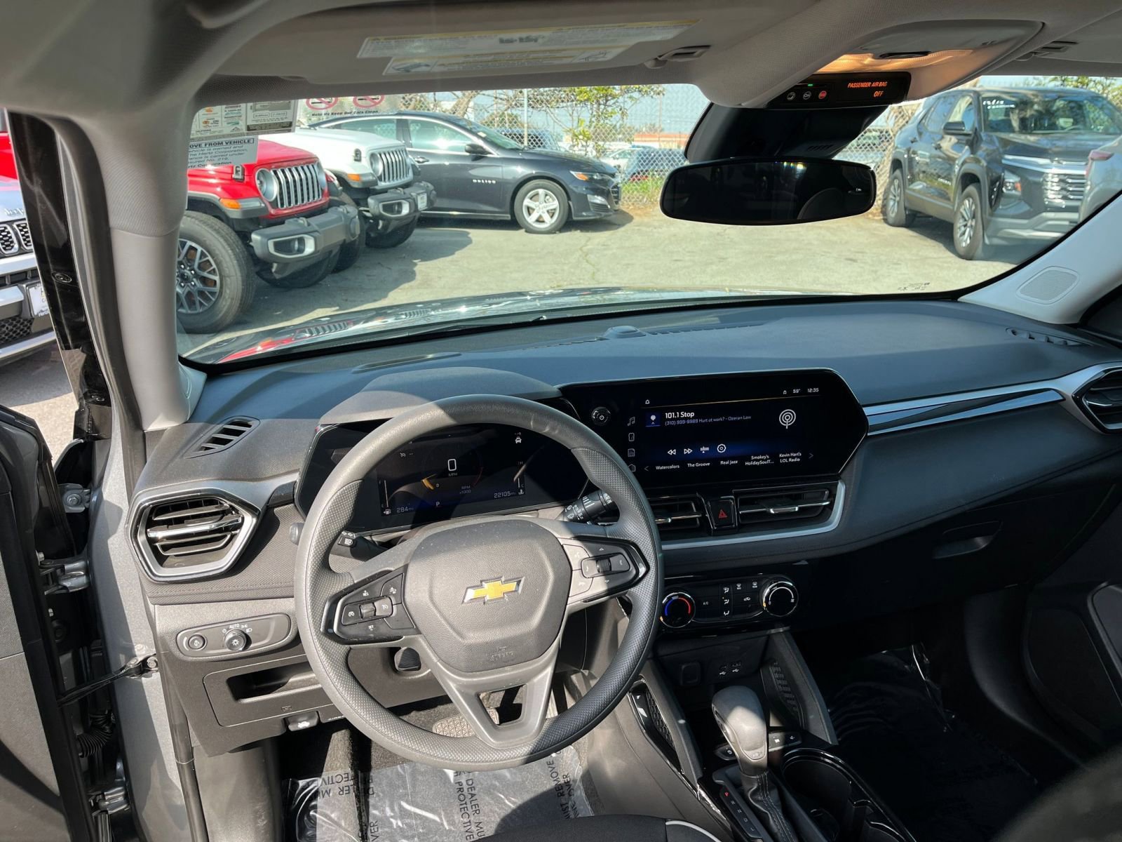 Thumbnail: 2025 Chevrolet TrailBlazer - 33