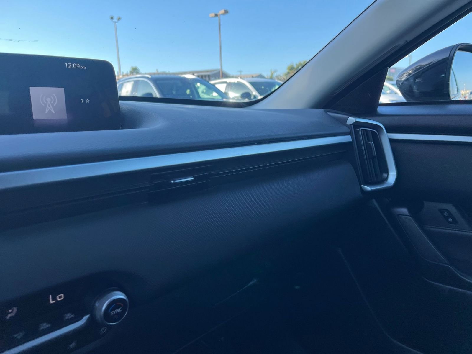 Thumbnail: 2025 Mazda CX-50 - 35