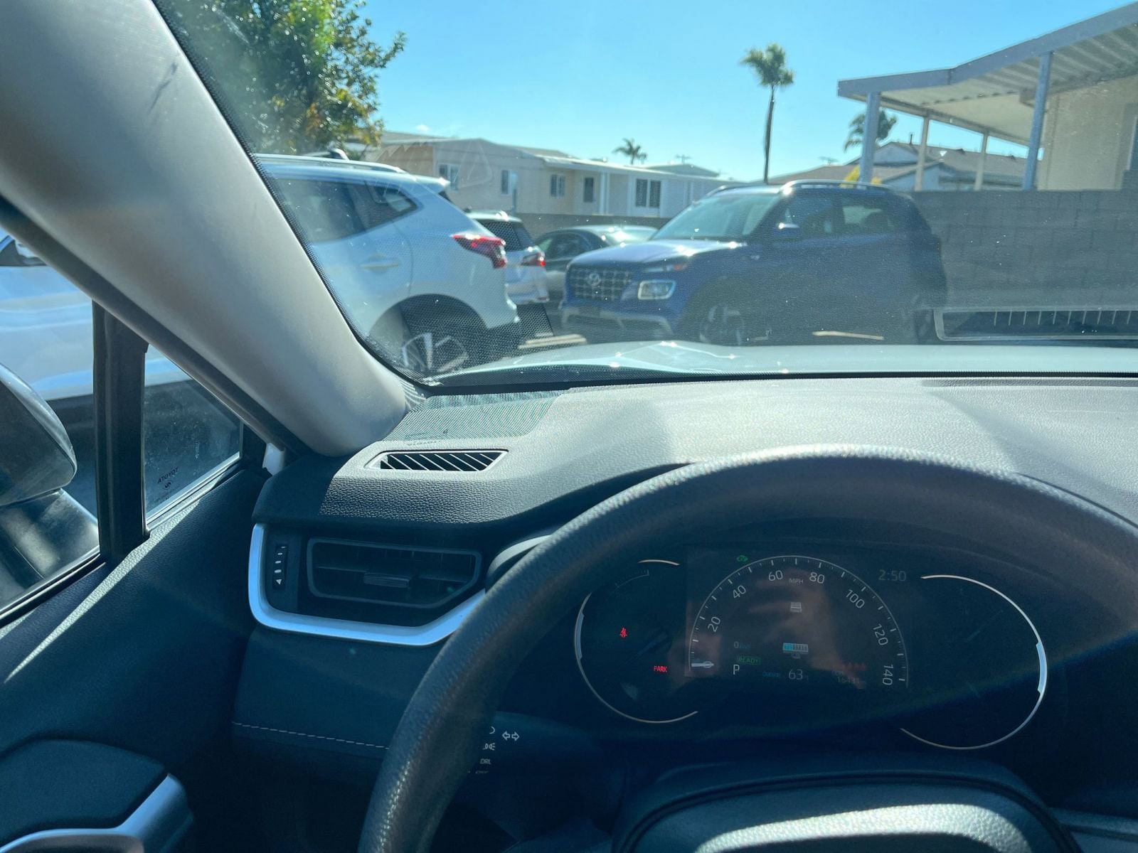 Thumbnail: 2025 Toyota RAV4 - 34